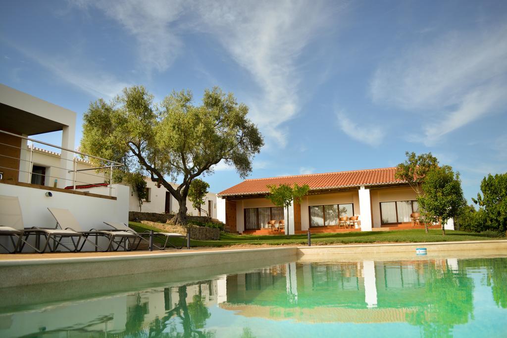 Melrinitas Turismo Rural Hotell Serpa Exteriör bild