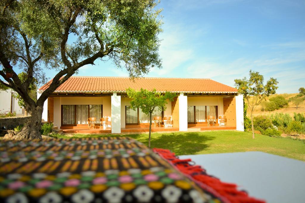 Melrinitas Turismo Rural Hotell Serpa Exteriör bild